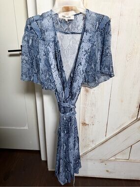 Diane Von Furstenberg Blue Snake-Print Wrap Dress 0168